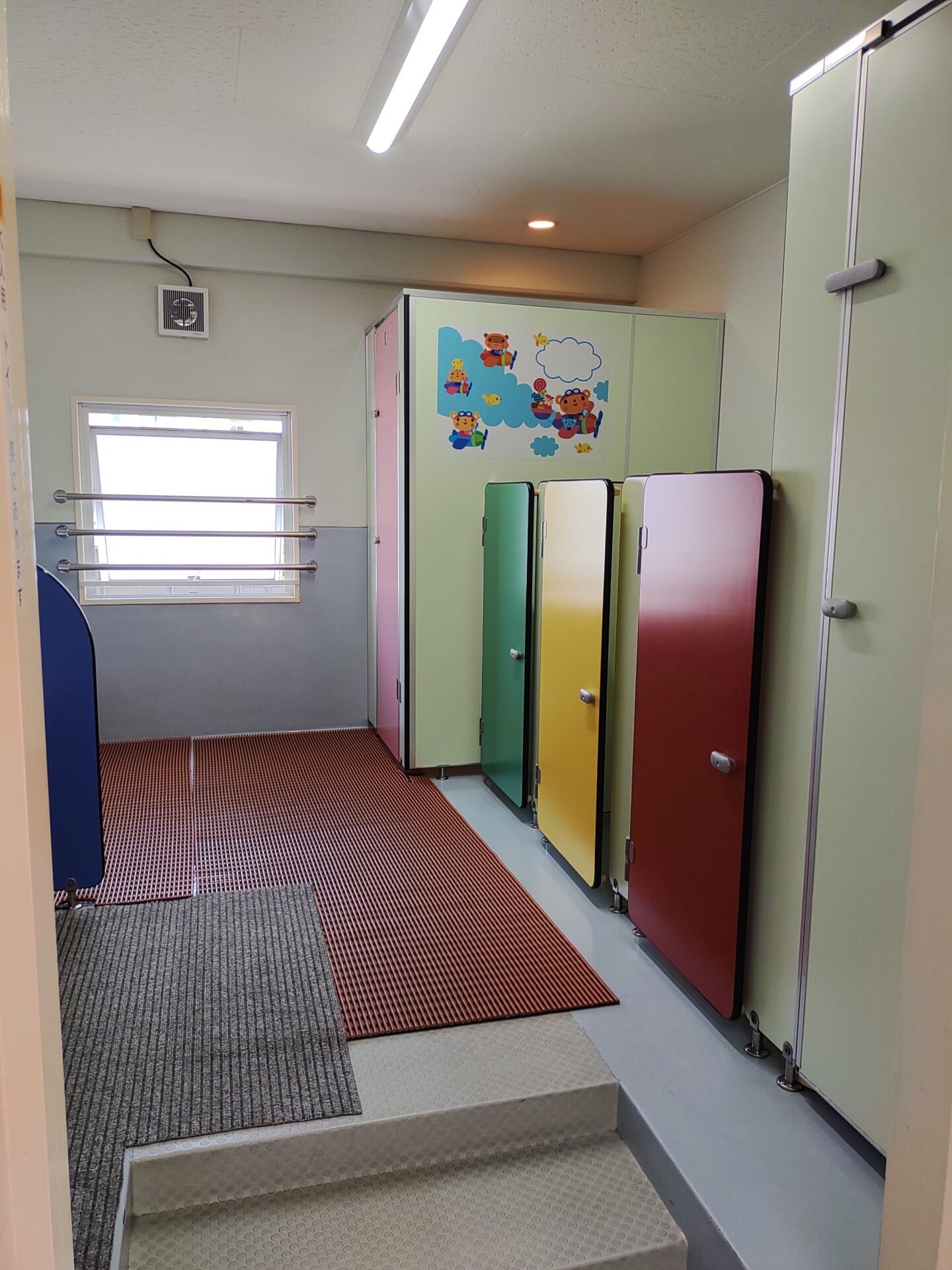 幼児用トイレ